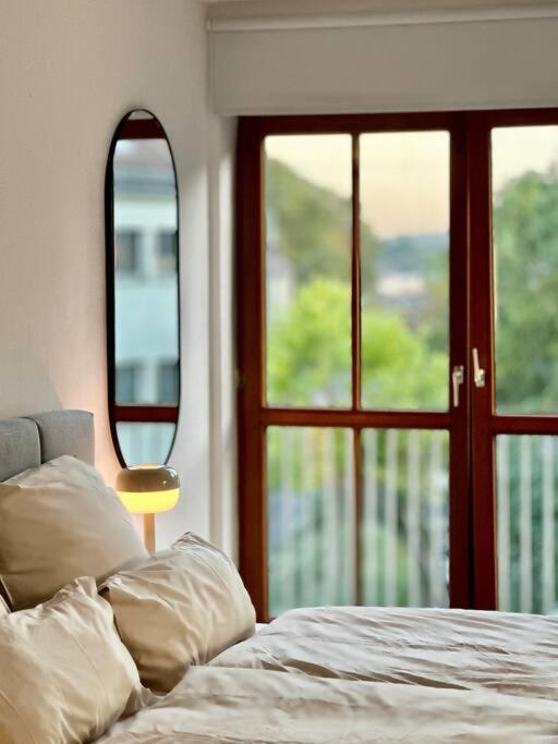 Wohnung Alte Mainbruecke - Gratis Kaffee - Netflix - Balkon เวิร์ซบวร์ก ภายนอก รูปภาพ