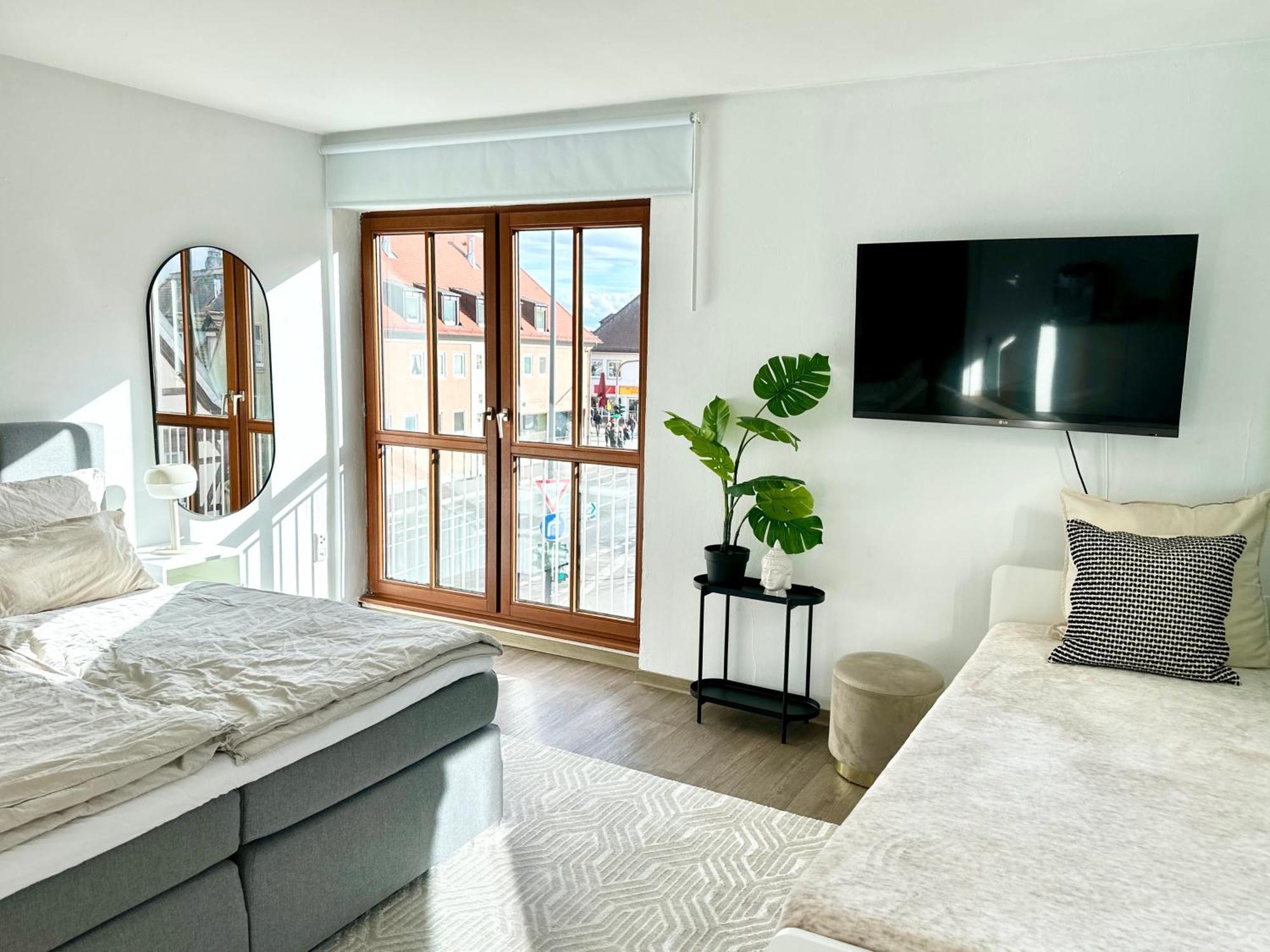 Wohnung Alte Mainbruecke - Gratis Kaffee - Netflix - Balkon เวิร์ซบวร์ก ภายนอก รูปภาพ